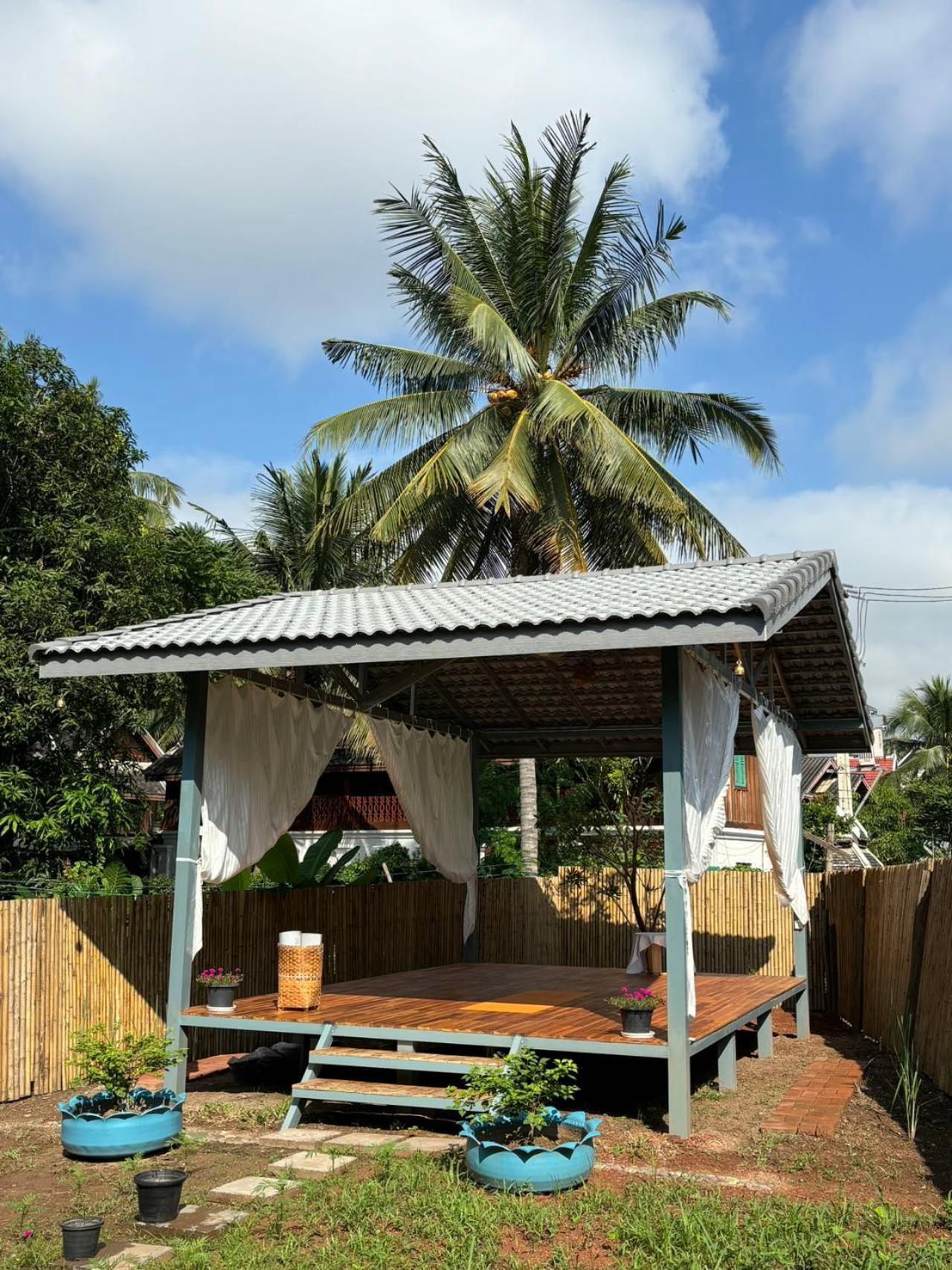Moukdavan Guesthouse Luang Prabang Exterior photo